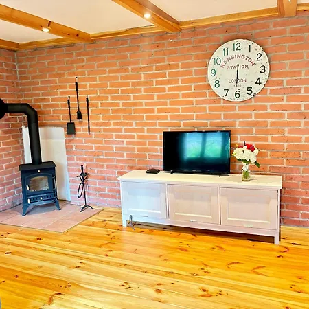 Holiday home Chaloupka U Elisky